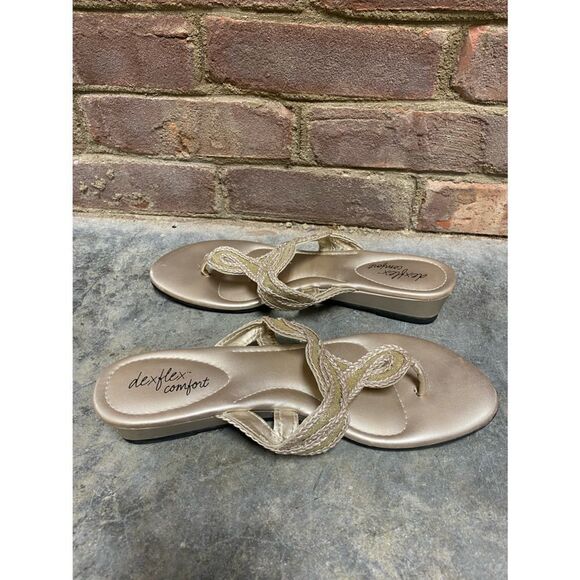 DexFlex Comfort Gold Thong Wedge Sandal Size 9 - Picture 4 of 7